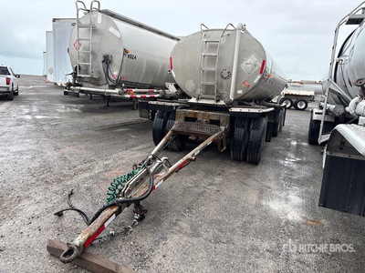 1979 Clough Quad/A Turntable Pup Remorque-citerne