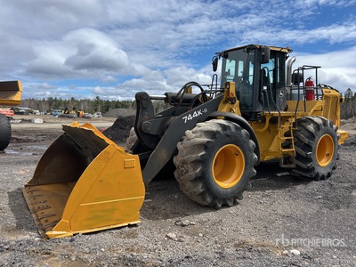 2015 John Deere 744K Wheel Loader