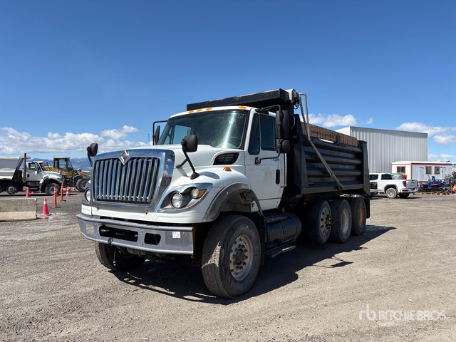 2010 International 7600 8x4 Tri/A Dump Truck