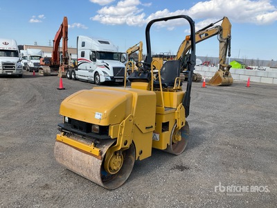 2001 Cat CB-214D Double Drum Roller