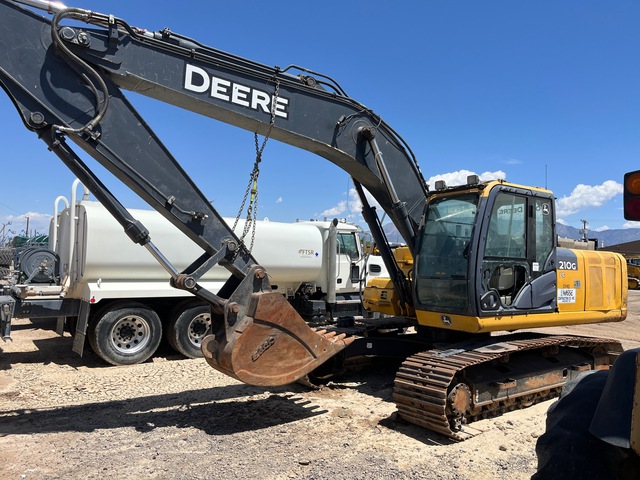 2015 John Deere 210G LC Tracked Excavator 2015 John Deere 210G LC Tracked Excavator