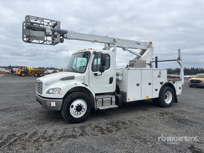 Altec T40P 35 ft on 2016 Freightliner M2 106 4x2 Cable Placer 高所作業車