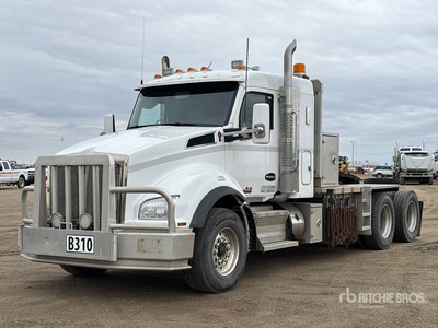 2020 Kenworth T880 6x4 Sleeper Winch Truck