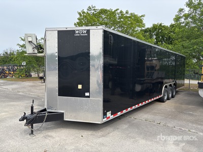 2023 Diamond Cargo 34 ft Tri/A Enclosed Trailer