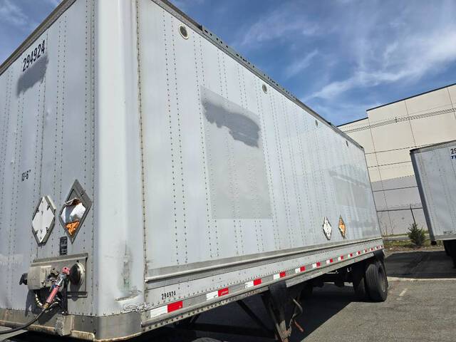 2016 Stoughton DVW-285S-C-WDG S/A Van Trailer