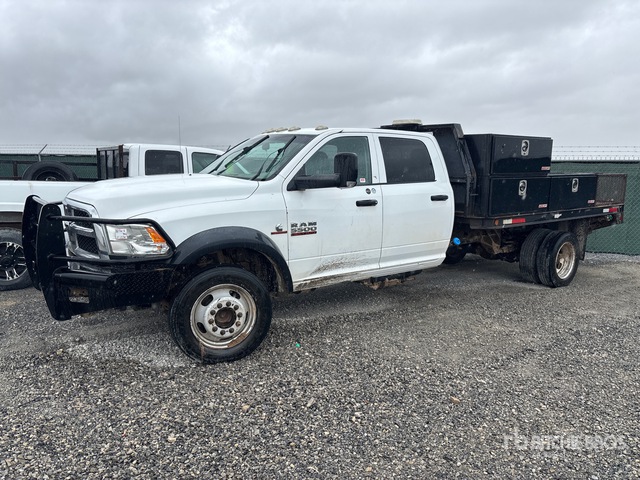 2015 Ram 5500 4x4 Crew Cab Flatbed Truck