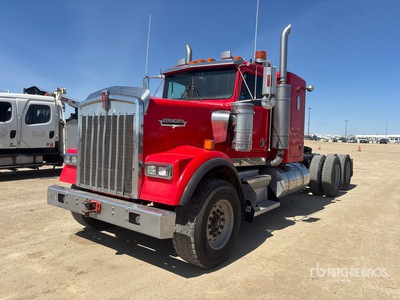 2001 Kenworth W900B 6x4 トラックトラクター（T/A）