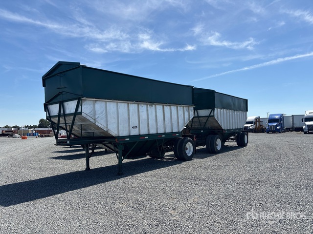 1969 Titan 21 ft S/A Live Bottom Hopper Trailer