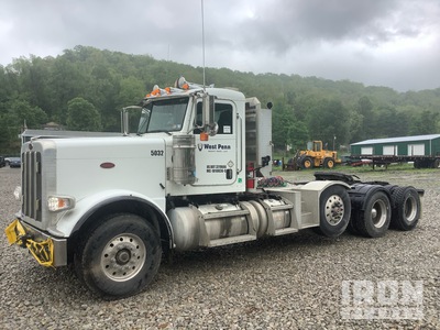 2013 Peterbilt 388 8x4 Heavy Haul Tri/A Day Cab Truck Tractor