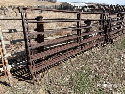 Quantity of (4) 12 ft x 5 ft パネル