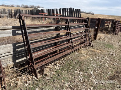 Quantity of (5) 12 ft x 5 ft パネル