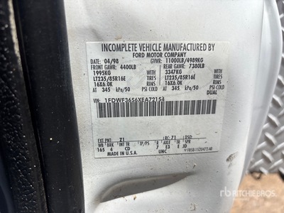 1999 Ford F-350 XL 4x2 Camion utilitaire