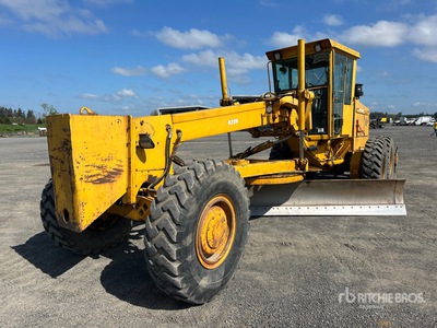 1986 John Deere 672B AWD Motor Grader