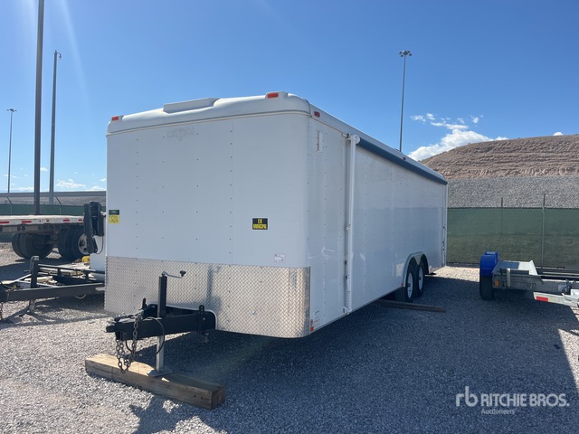 2006 Interstate ILRDCC24TA3 24 ft T/A Enclosed Trailer