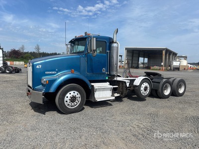 1991 Kenworth T800 8x4 Tri/A Day Cab Truck Tractor