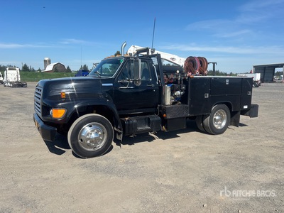 1997 Ford F-800 4x2 Servicewagen
