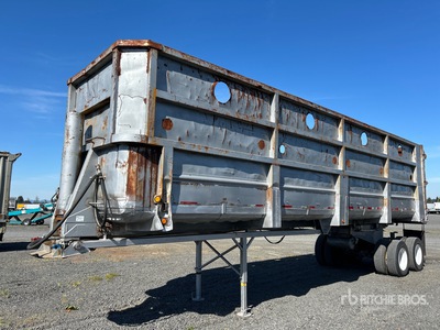 1991 Clement LW3328BISL 33 ft T/A End Dump Trailer