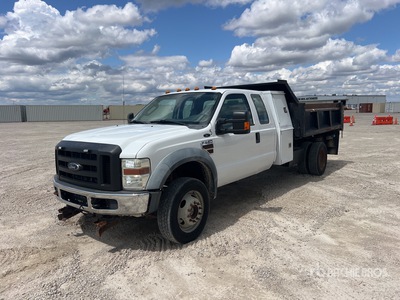 2010 Ford F-550 XL 4x4 Extended Cab Camion à benne