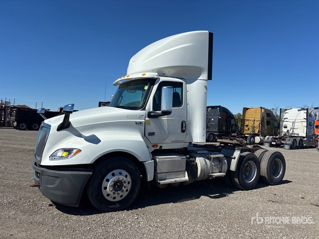 3HCDZAPR2JL553533 2018 photo no. 1