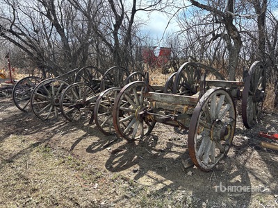 Quantity of (3) Antique Wagon Wheels Antiguedades