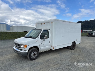 1998 Ford E-450 4x2 Van Truck