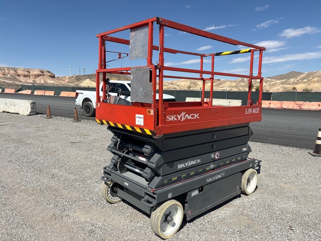 2015 Skyjack SJIII4632 Electric Scissor Lift