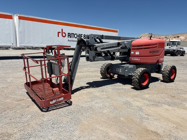 2014 Skyjack SJ46AJ 4WD Diesel Articulating Boom Lift 2014 Skyjack SJ46AJ 4WD Diesel Articulating Boom Lift