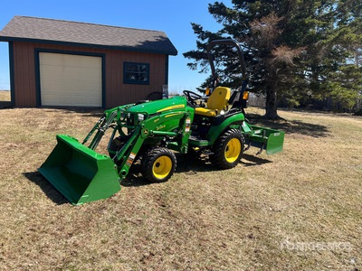 2023 John Deere 2025R 4WD utiliteit Tractor