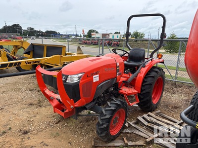 Kubota L3901D 4WD tractor utilitario