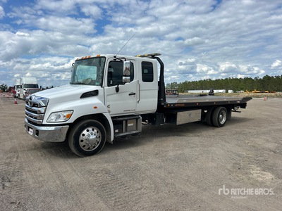 2024 Hino 4x2 Extended Cab Tilt Tray Truck