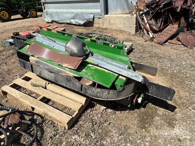 Combine Spreader - Fits John Deere 9500