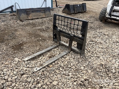 Bobcat 48 in Skid Steer Forks