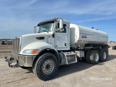 2019 Peterbilt 348 6x4 Water Truck
