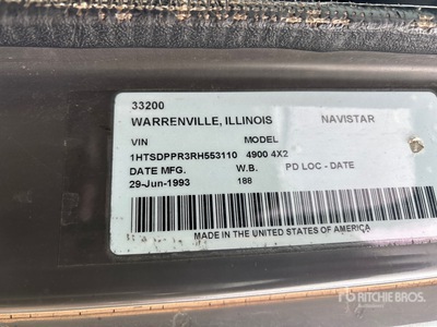 1994 International 4900 4x2 Hot Patch Truck