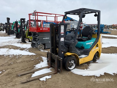 2008 Komatsu FG25ST-16 4650 lb Cushion Tire フォークリフト