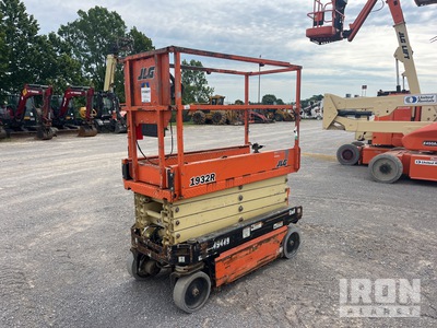 2017 JLG 1932R Electric Scissor Lift