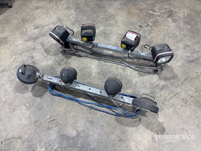Quantity of (2) Tractor Light Bar Parti varie