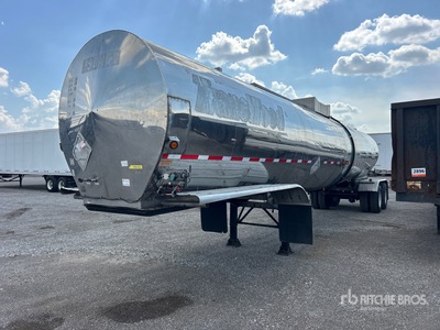 1999 Nova 407 6500 gal T/A Tanker Trailer