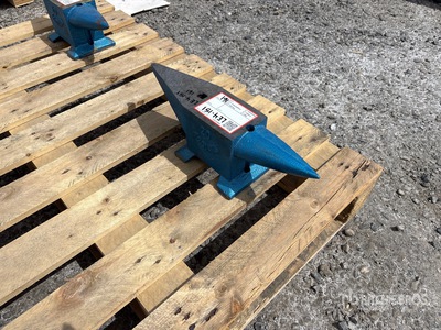 44 lb Cast Steel Anvil (Unused)