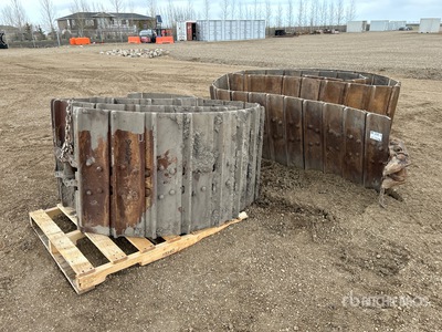 Quantity of (2) Cat Single Grouser 31 in Tracks