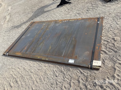 Quantity of (2) 2025 Kit Containers 60 in x 96 in 3/4 in. Placas de acero