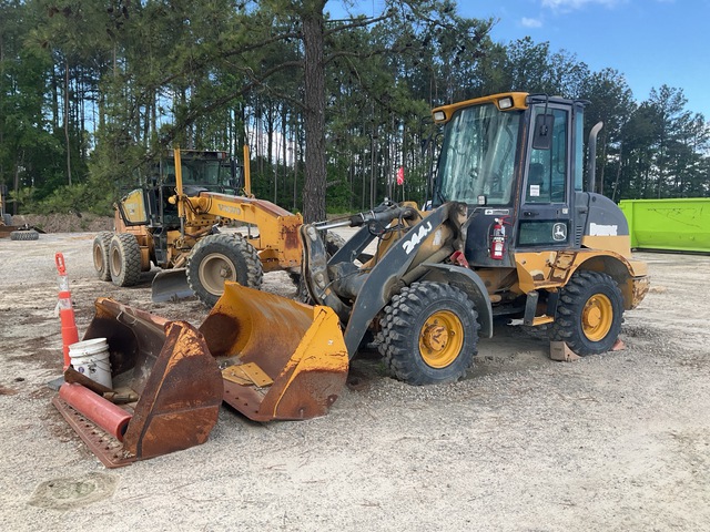 2009 John Deere 244J Wheel Loader 2009 John Deere 244J Wheel Loader