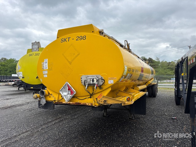 1989 Heil 8000 gal T/A Tanker Trailer