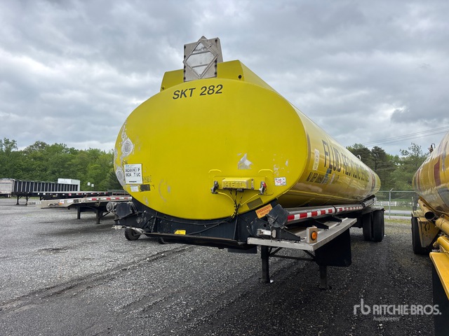 1989 Heil 8000 gal T/A Tanker Trailer