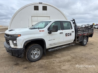 2020 Chevrolet 2500HD 4x4 Crew Cab Ciężarówka z płaską platformą
