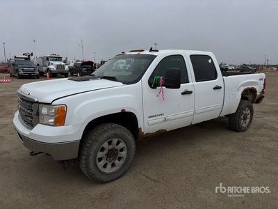 2014 GMC Sierra 2500HD 4x4 Crew Cab Pickup