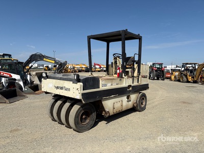 2006 Ingersoll Rand PT-125R 9 Wheel Rullo pneumatico