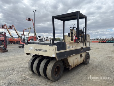 2006 Ingersoll Rand PT-125R 9 Wheel Pneumatic Roller