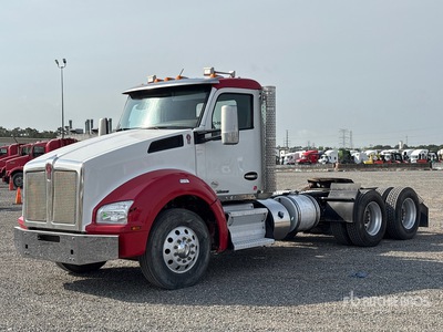 2018 Kenworth T880 6x4 T/A Day Cab Truck Tractor