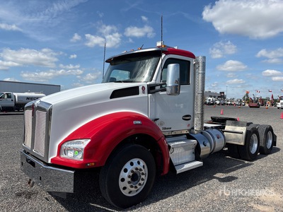 2018 Kenworth T880 T/A Day Cab Truck Tractor
